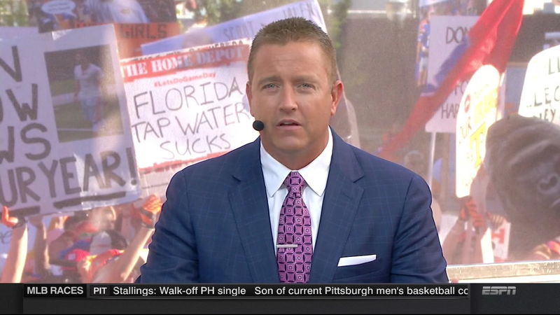 Illustration for article titled Tebow Jokes: Your Knoxville College GameDay Sign Roundup
